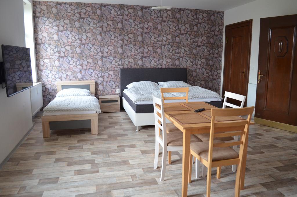 Penzion Jungmannova Šluknov Szoba fotó